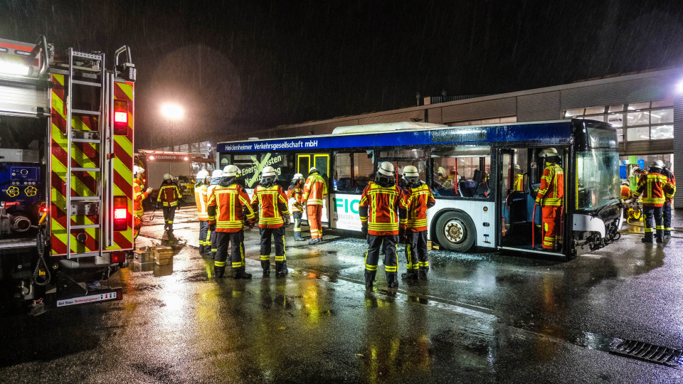 Ein Bus als Unfall-Übungsobjekt